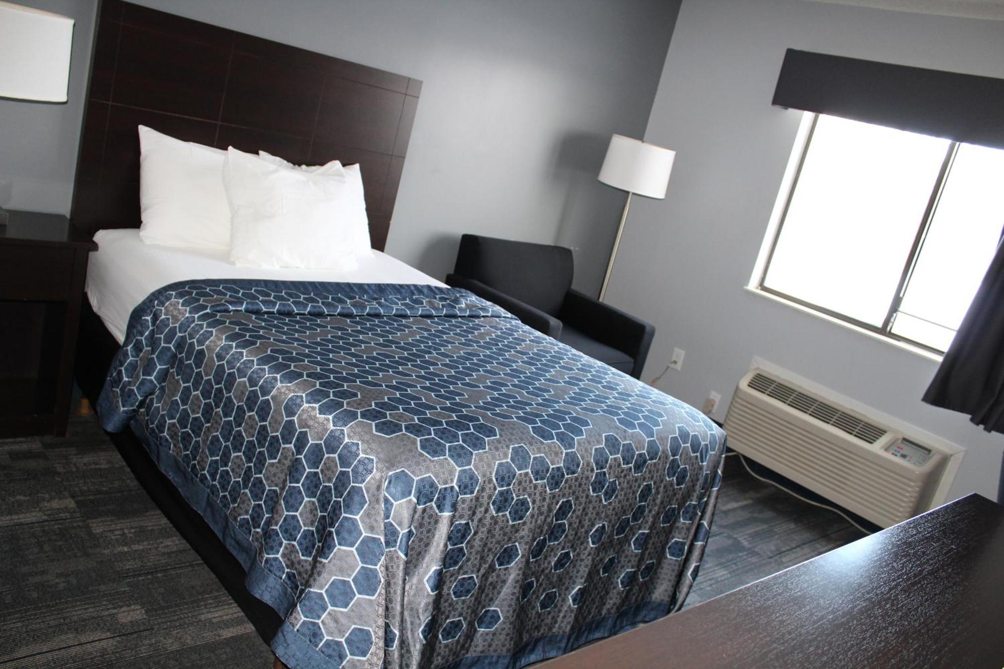 American Inn And Suites Ionia Buitenkant foto