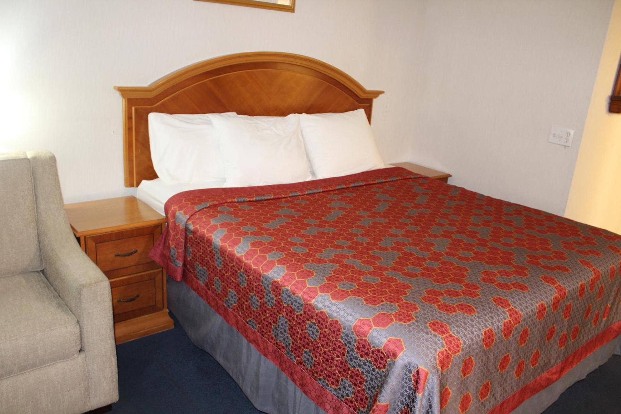 American Inn And Suites Ionia Buitenkant foto