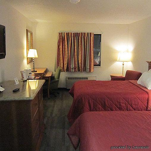 American Inn And Suites Ionia Buitenkant foto