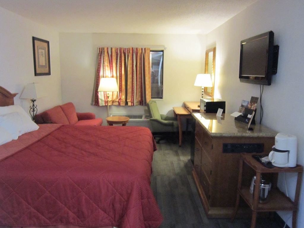 American Inn And Suites Ionia Kamer foto